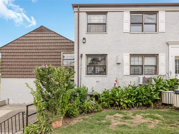 6703 136th Street #B, Bayside, NY 11367