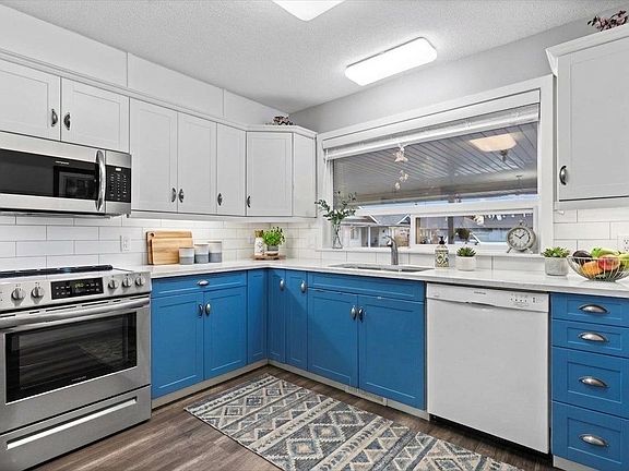 3rd image of 7610 Evans Rd #113