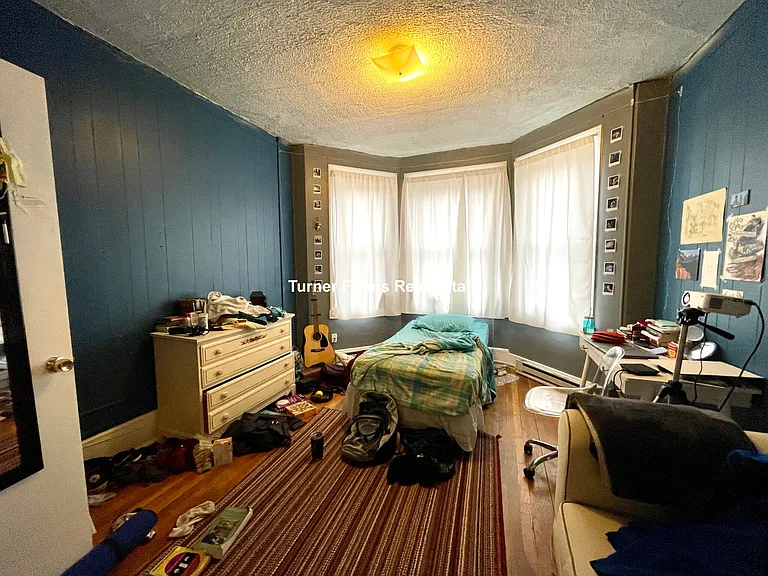 881 Huntington Ave #10 — Photo 5