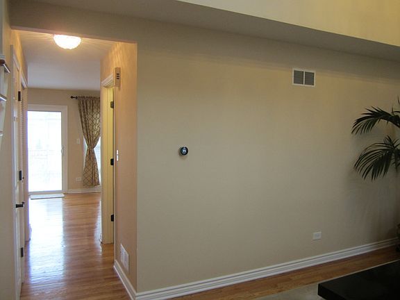 5th image of 1474 N Gatewood Ave