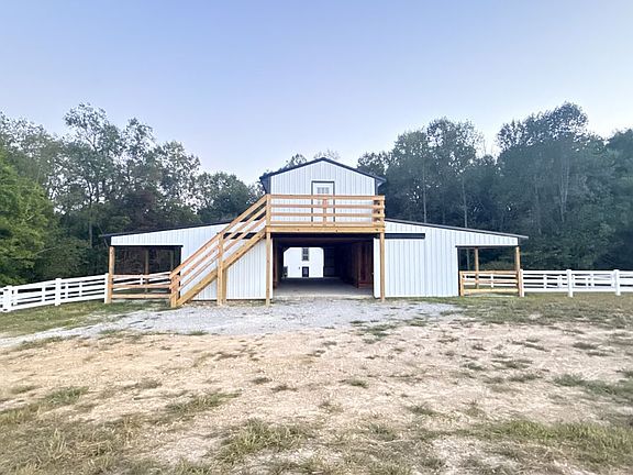 3rd image of 2327 Ovoca Rd