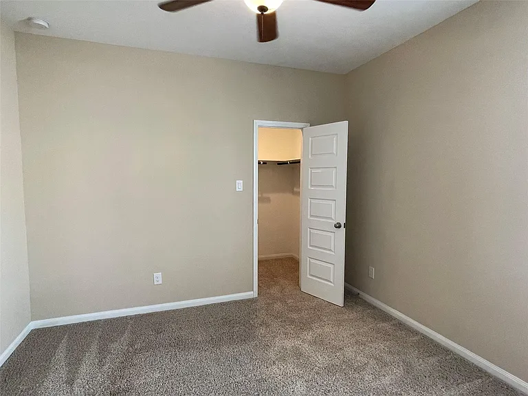 10418 Quiet Courtyard Rd — Photo 43