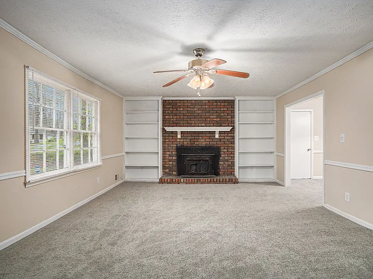 6276 Cathedral Ln — Photo 2