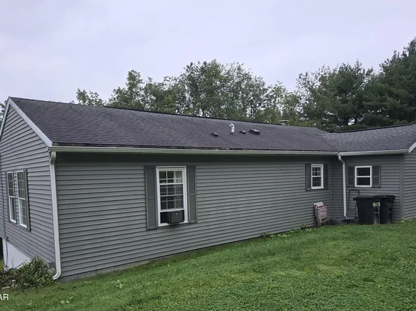 82 Trails End Rd, Lock Haven, PA 17745