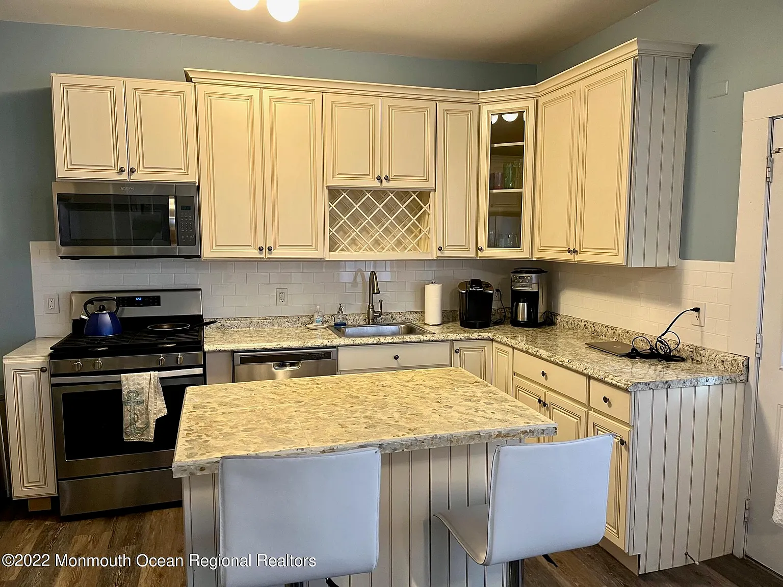 3 bed, $2,800 — Photo 2