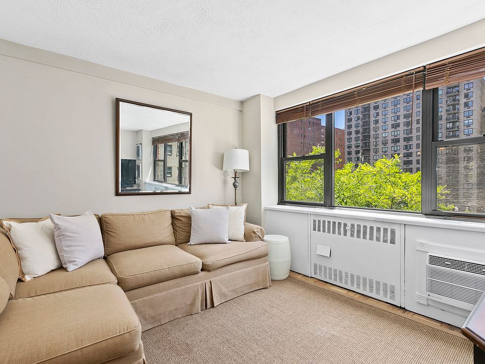 1st image of 110 E 36th St APT 8D