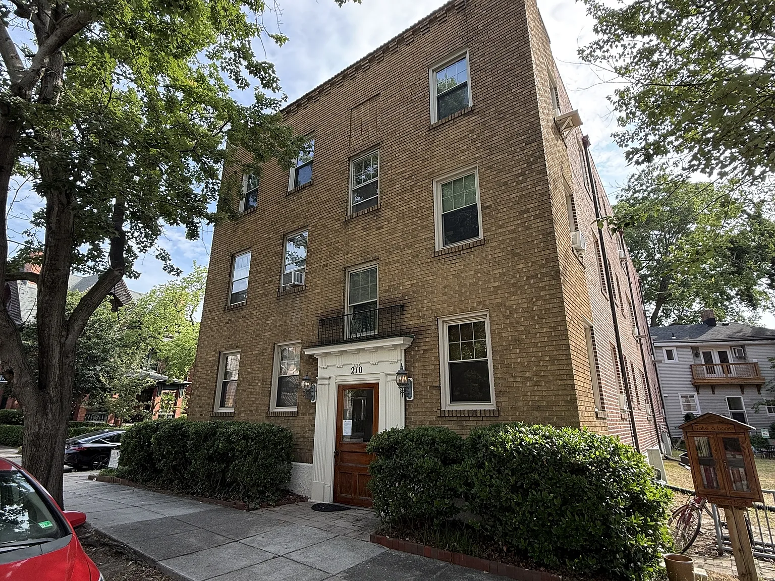 Drummond Pl, 210 — Photo 3