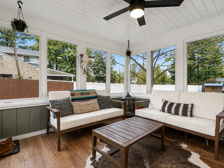 2 Kershaw Ave — Photo 11