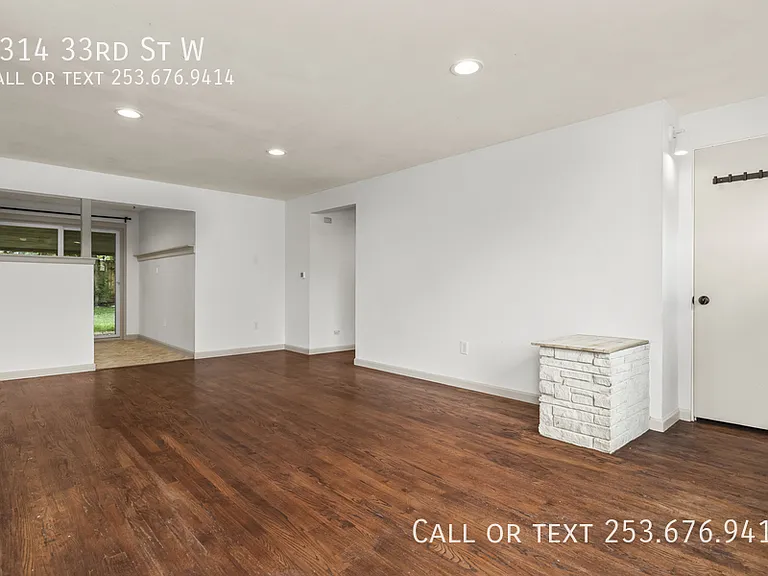 8314 33rd St W — Photo 9
