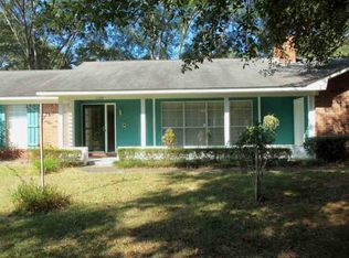 1155 W Parks Dr, Raymond, MS 39154