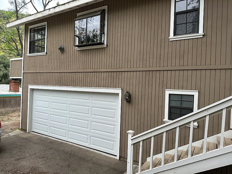 28313 Grundy Way — Photo 2