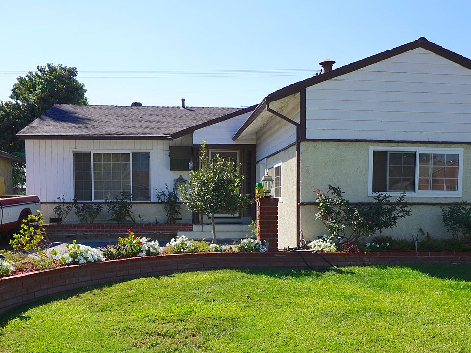 2nd image of 15023 Domart Ave