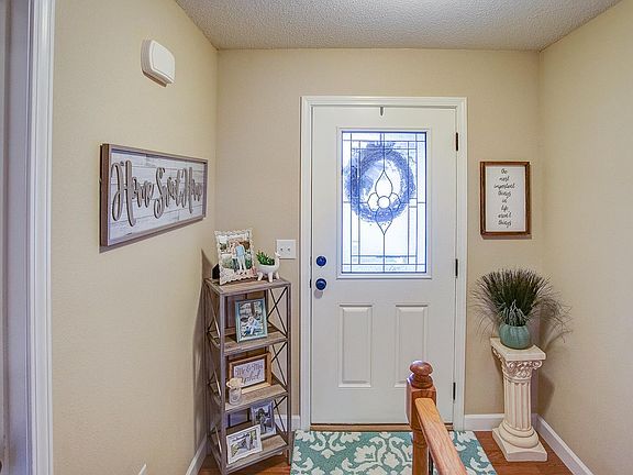 3rd image of 2082 Briarbend Ct