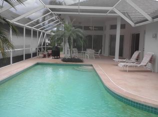 209 Orange Tree Dr, Atlantis, FL 33462