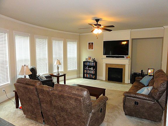 3rd image of 3395 Long Lake Dr