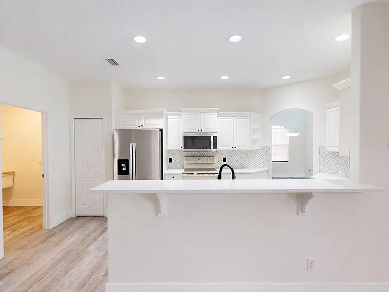 4458 Maverick St — Photo 6