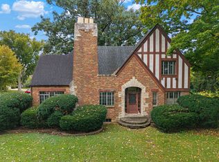 412 S Wa Pella Ave, Mount Prospect, IL 60056