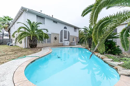 10102 White Oak Trail Ln Photo 1