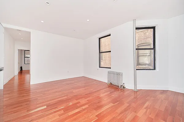 Rented by The Agency | media 6