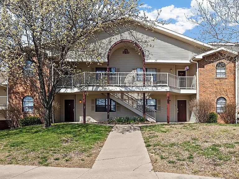 350 S Wildwood Dr #A29 — Photo 23
