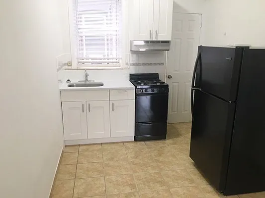 Rented by Empire Valley | media 15