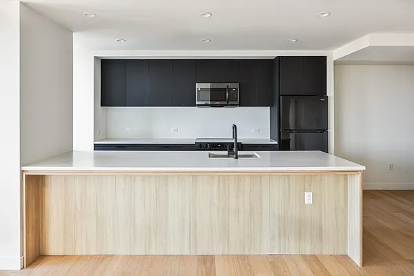 Rented by MNS | media 6