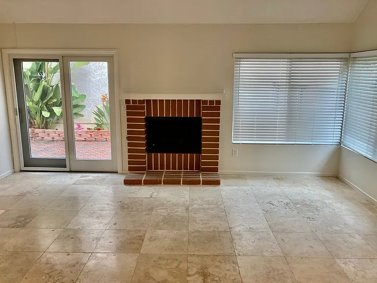 10769 Cariuto Ct — Photo 3