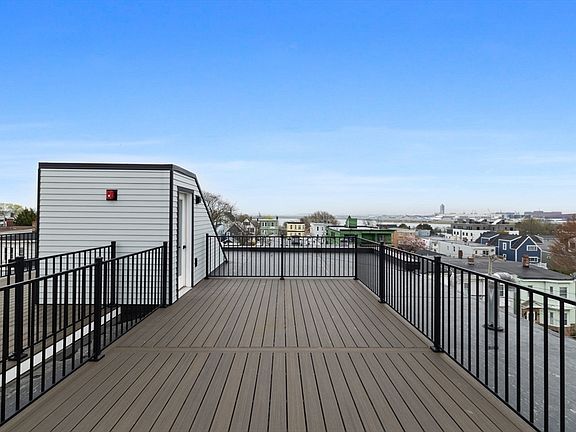 4th image of 66 Homer St #4