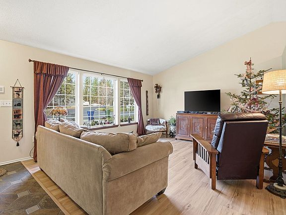 3rd image of 7407 W Ridgecrest Ave
