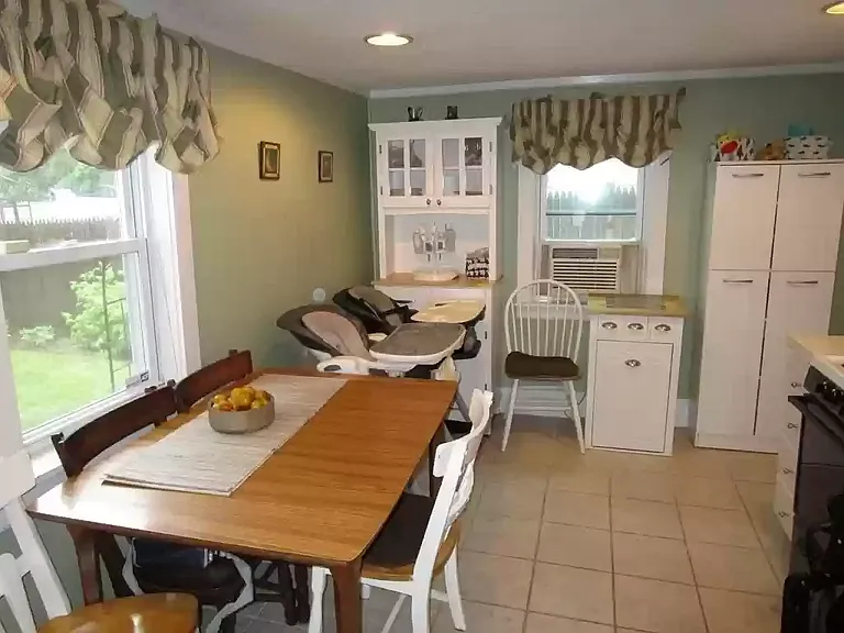 15 Cottage Ct #2 — Photo 8