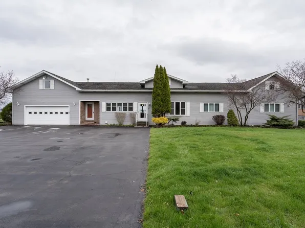 106 S Shore Dr, Clayton, NY 13624