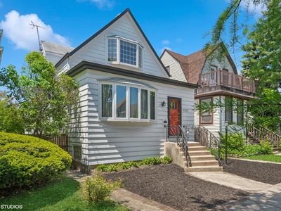 4212 N Central Park Ave, Chicago, IL, 60618