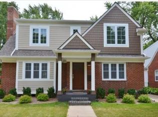 2378 Pembroke Rd, Birmingham, MI 48009