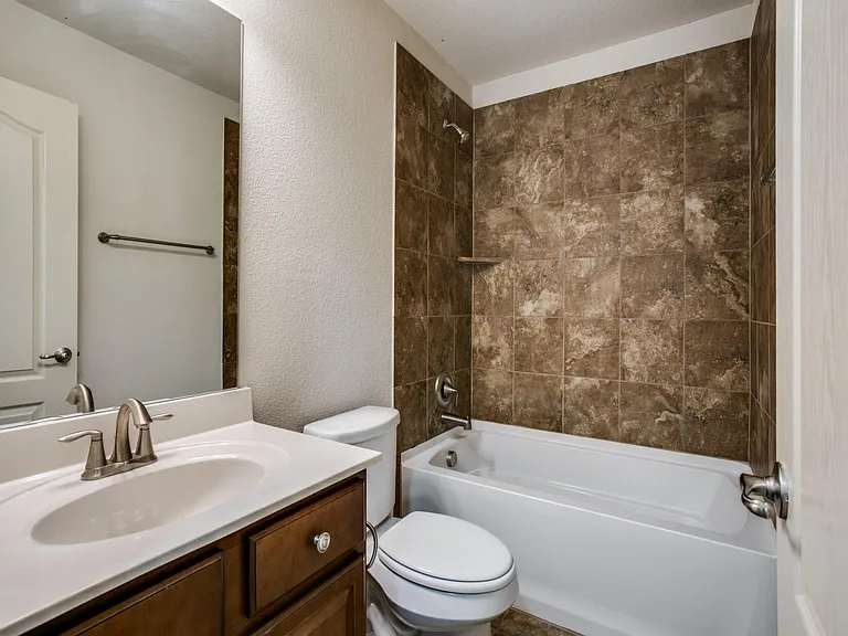 2920 Peyton Brook Dr — Photo 12
