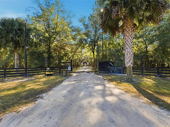 3rd image of NE 115th Lane Rd Lot 1