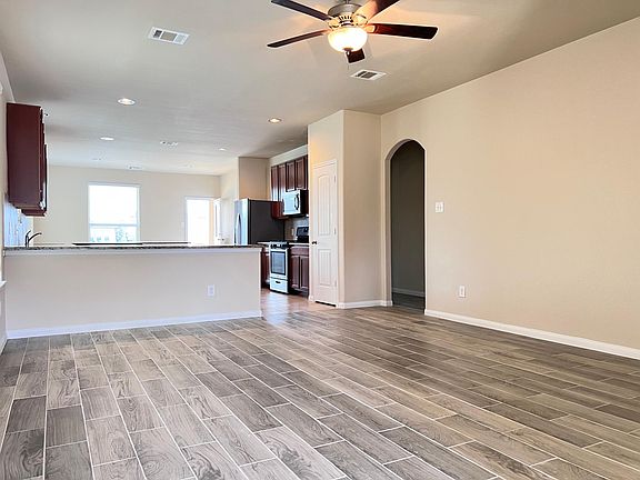 2nd image of 24914 Puccini Pl