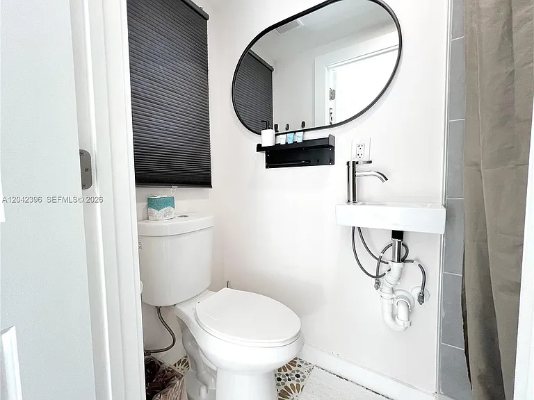 1240 NE 17th Ave — Photo 18