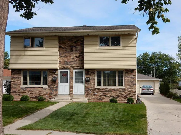 8310 W Crawford Ave, Milwaukee, WI 53220