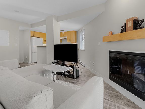 5th image of 10838 City Pkwy #331