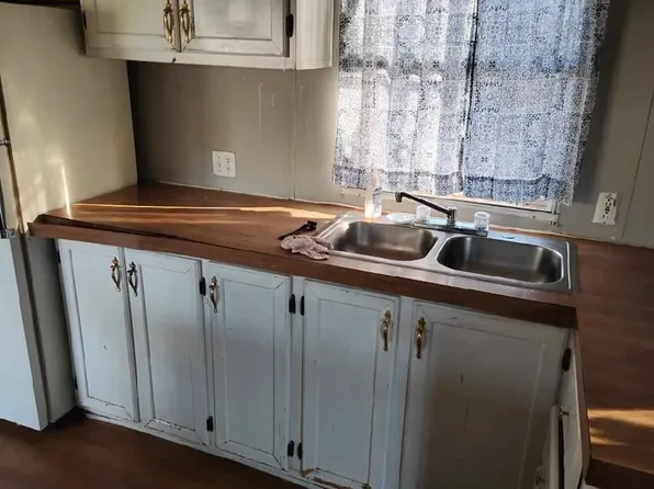 105 Sonnet Dr Trailer 5, Shelby, NC 28152