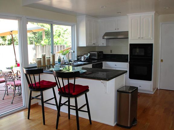 3rd image of 1140 Elmsford Dr