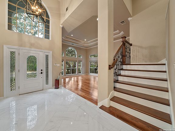 2nd image of 17330 Fountain View