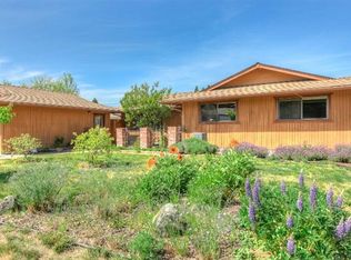 500 Dano Dr, Phoenix, OR 97535