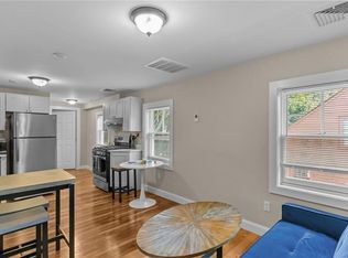 16 Brinley St UNIT 8, Newport, RI 02840