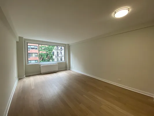 Rented by Stonehenge NYC LLC | media 2