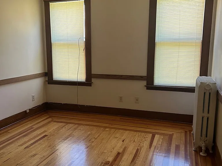 251 Sherman Ave — Photo 6