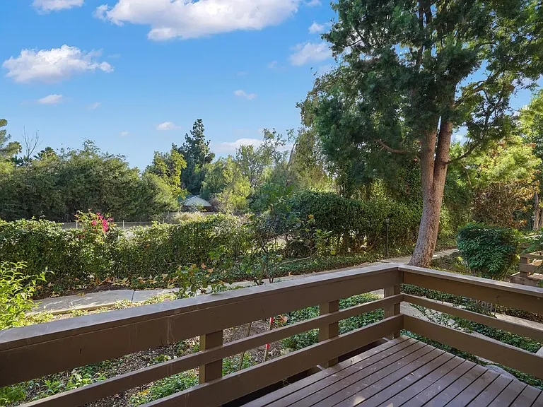 9000 Vanalden Ave #127 — Photo 5
