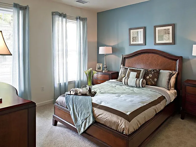 Cottage Pl — Photo 3