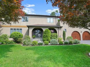 1247 Ridge Rd, North Haven, CT 06473