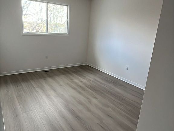 4th image of 39 Knicely Rd
